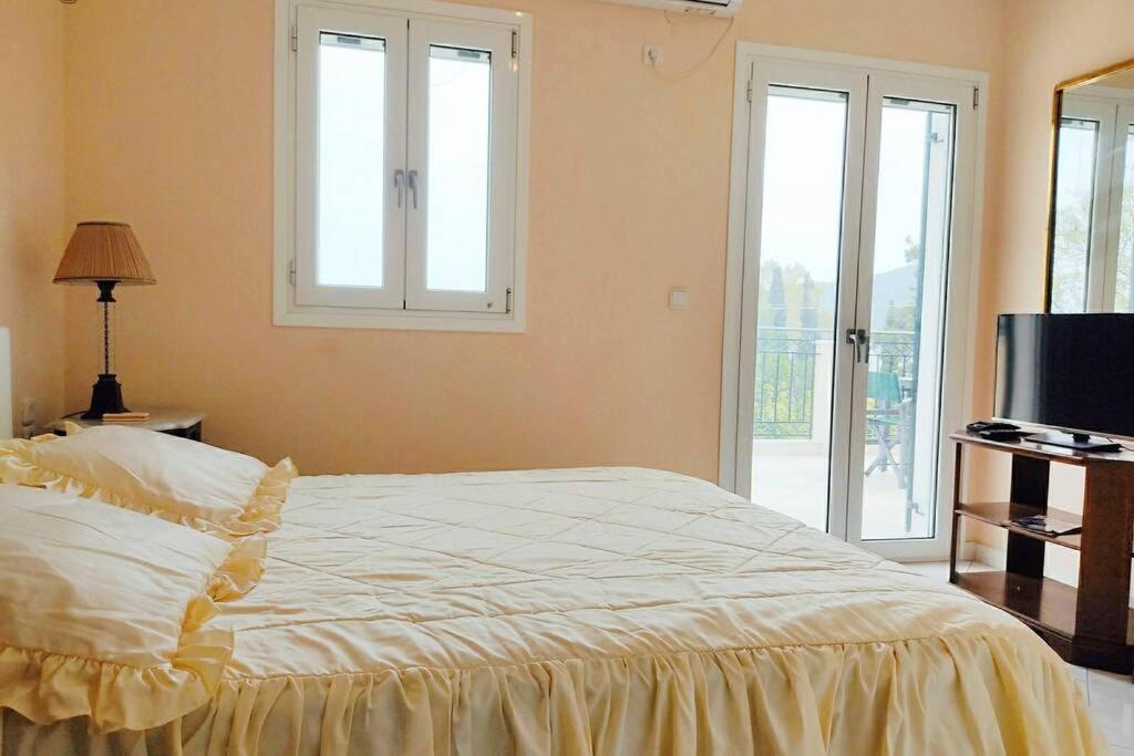 Peggy'S Lux Apartment Karavomylos Dış mekan fotoğraf