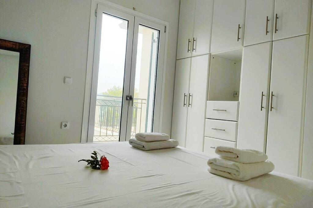 Peggy'S Lux Apartment Karavomylos Dış mekan fotoğraf